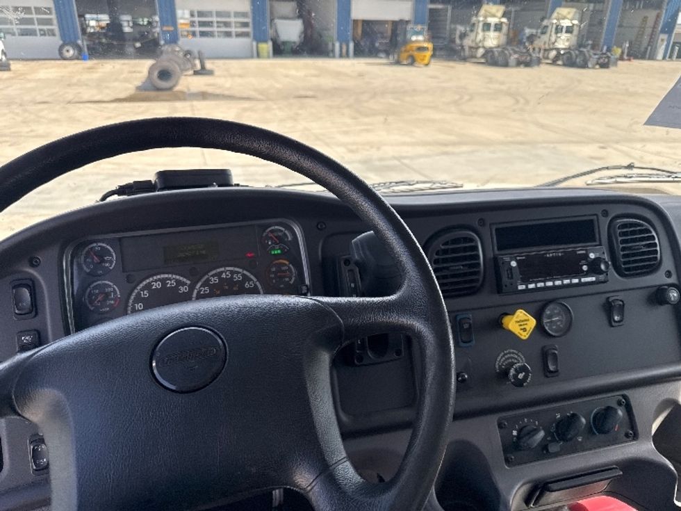 Flatbed Truck-Light and Medium Duty Trucks-Freightliner-2019-M2-Greeley-CO-282,375\n\t\tmiles-$ 24,750 - Image 13