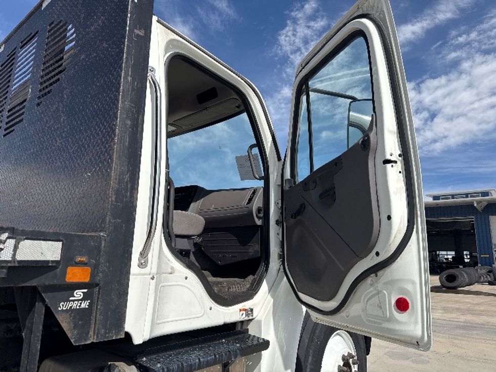 Flatbed Truck-Light and Medium Duty Trucks-Freightliner-2019-M2-Greeley-CO-282,375\n\t\tmiles-$ 24,750 - Image 16