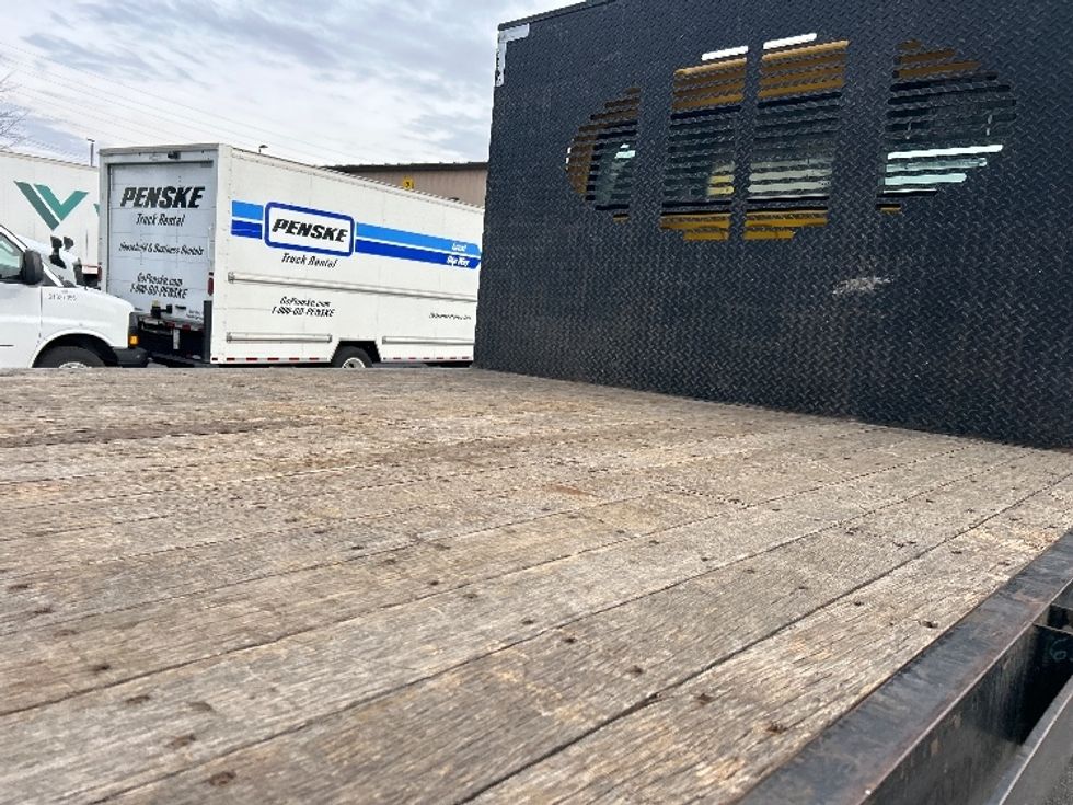 Flatbed Truck-Light and Medium Duty Trucks-Freightliner-2019-M2-Greensboro-NC-145,999\n\t\tmiles-$ 44,250 - Image 27
