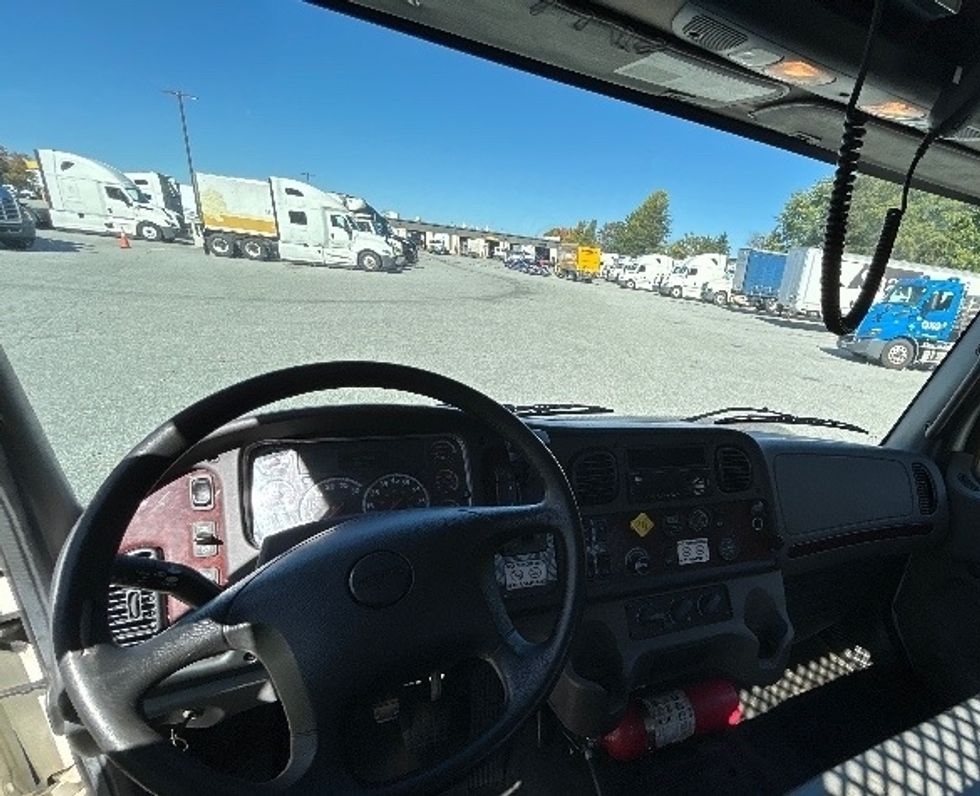 Flatbed Truck-Light and Medium Duty Trucks-Freightliner-2019-M2-Greensboro-NC-268,250\n\t\tmiles-$ 30,750 - Image 13