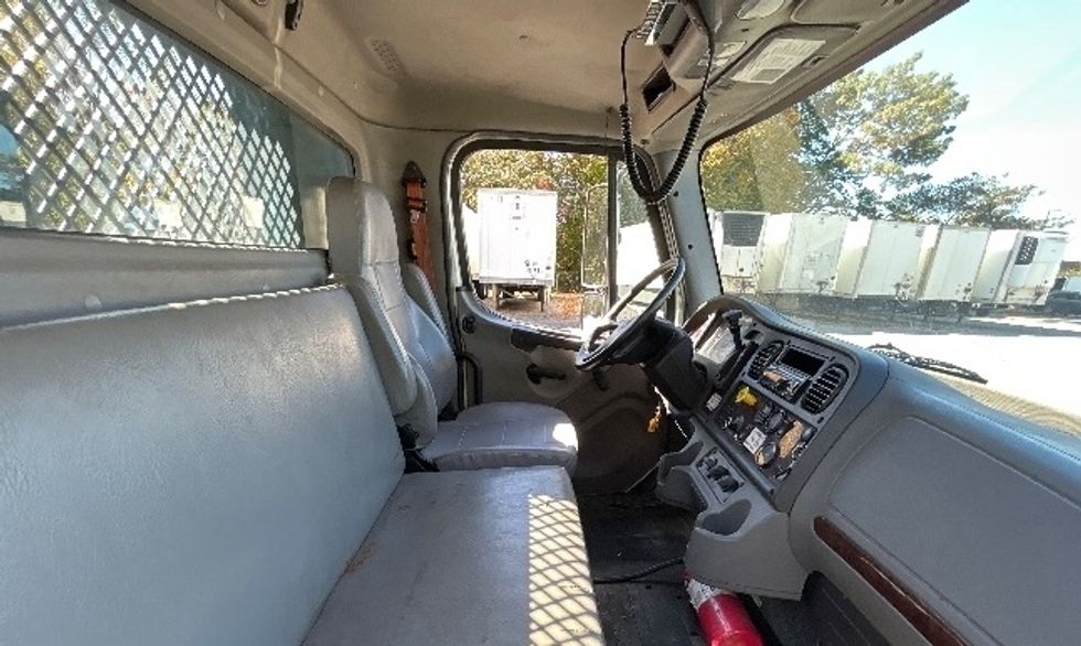 Flatbed Truck-Light and Medium Duty Trucks-Freightliner-2019-M2-Greensboro-NC-268,250\n\t\tmiles-$ 30,750 - Image 16