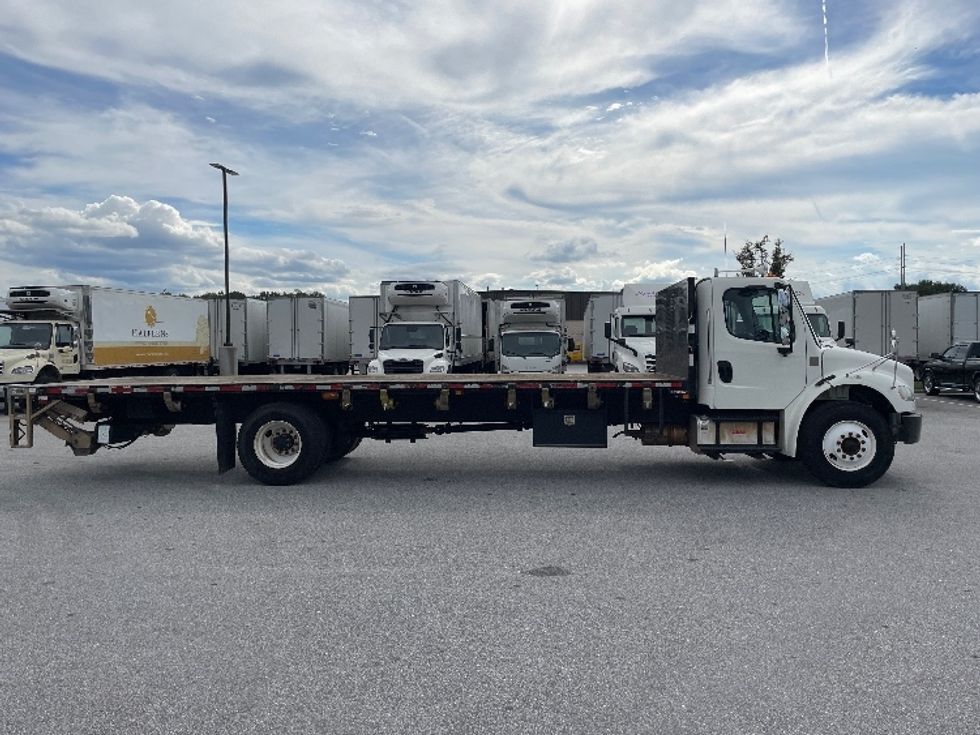 Flatbed Truck-Light and Medium Duty Trucks-Freightliner-2019-M2-Greenville-SC-181,409\n\t\tmiles-$ 50,250 - Image 15