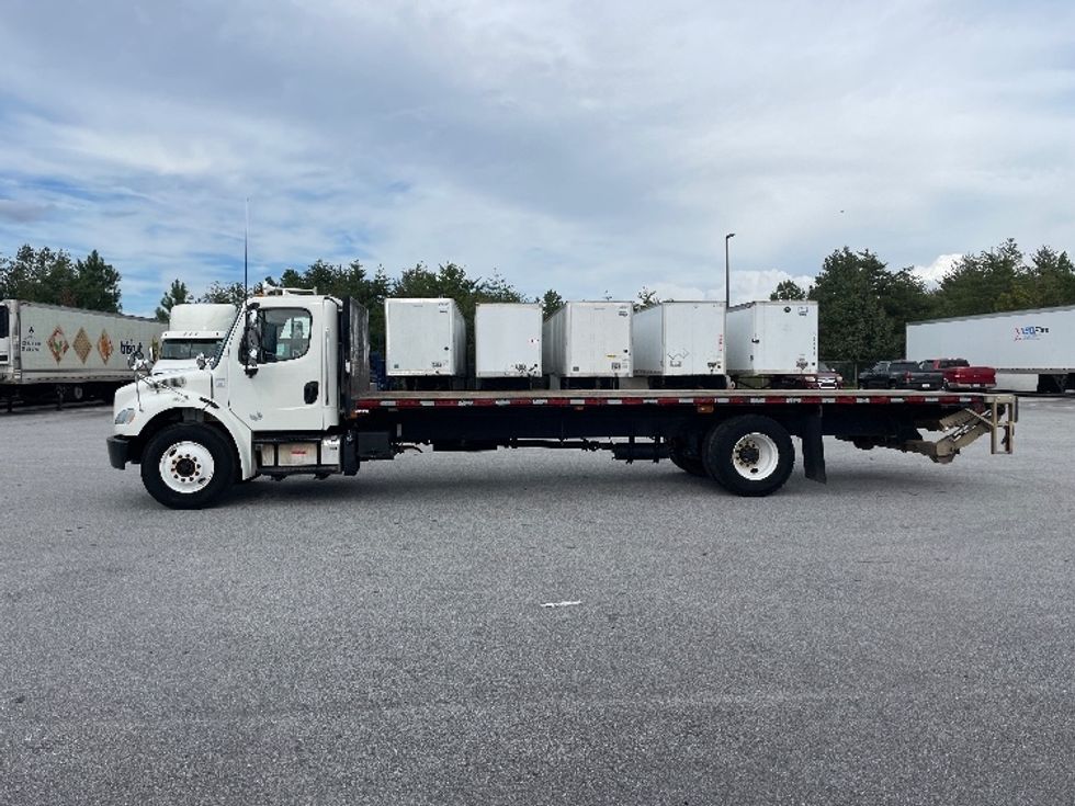 Flatbed Truck-Light and Medium Duty Trucks-Freightliner-2019-M2-Greenville-SC-181,409\n\t\tmiles-$ 50,250 - Image 4
