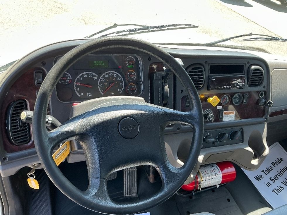 Flatbed Truck-Light and Medium Duty Trucks-Freightliner-2019-M2-Gulfport-MS-164,138\n\t\tmiles-$ 56,250 - Image 15