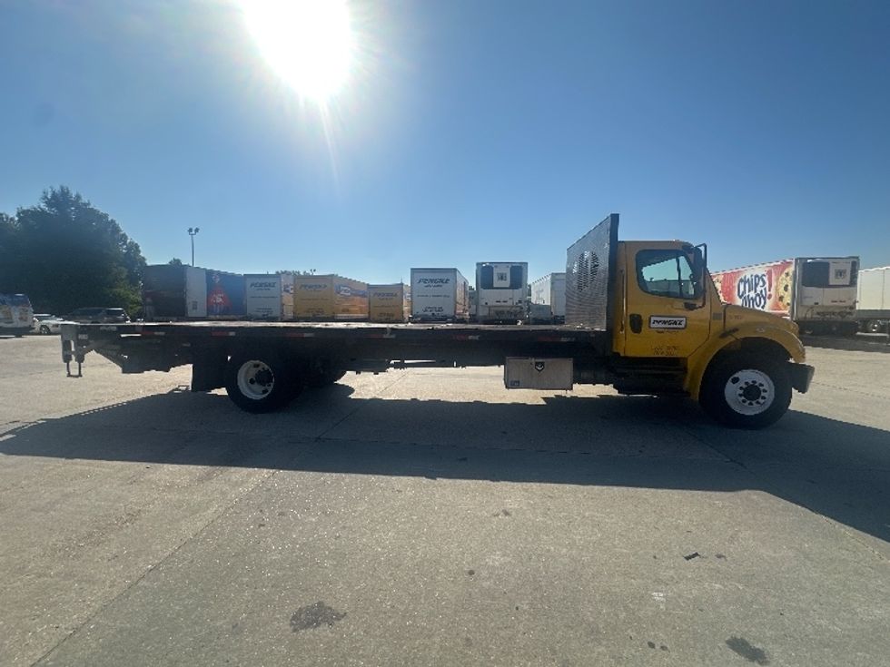 Flatbed Truck-Light and Medium Duty Trucks-Freightliner-2019-M2-Hammond-LA-128,753\n\t\tmiles-$ 50,500 - Image 12