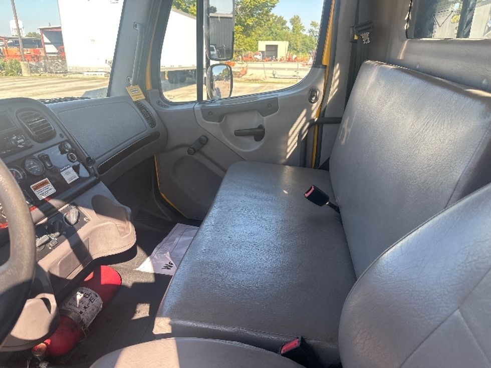 Flatbed Truck-Light and Medium Duty Trucks-Freightliner-2019-M2-Hammond-LA-128,753\n\t\tmiles-$ 50,500 - Image 16