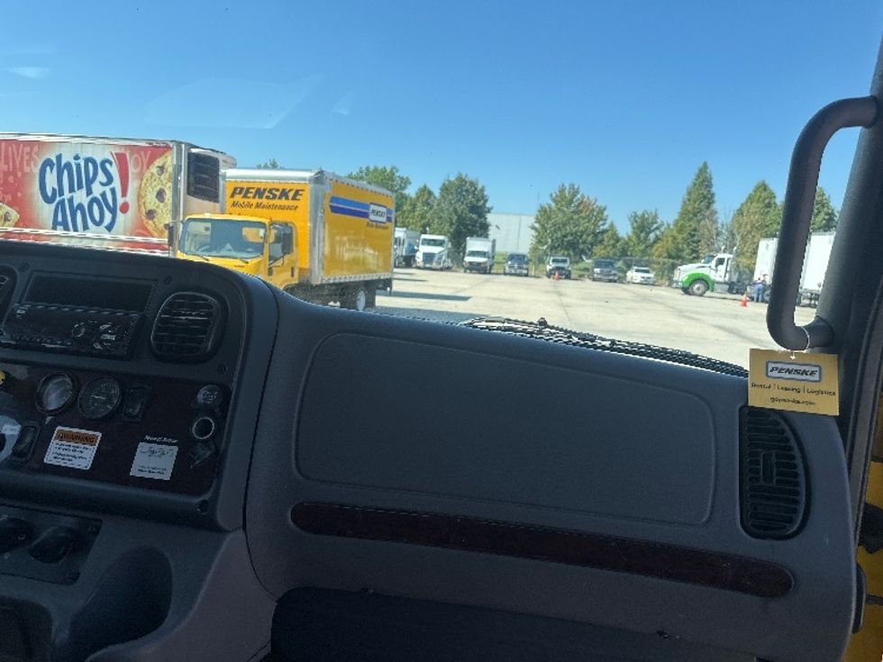 Flatbed Truck-Light and Medium Duty Trucks-Freightliner-2019-M2-Hammond-LA-128,753\n\t\tmiles-$ 50,500 - Image 18