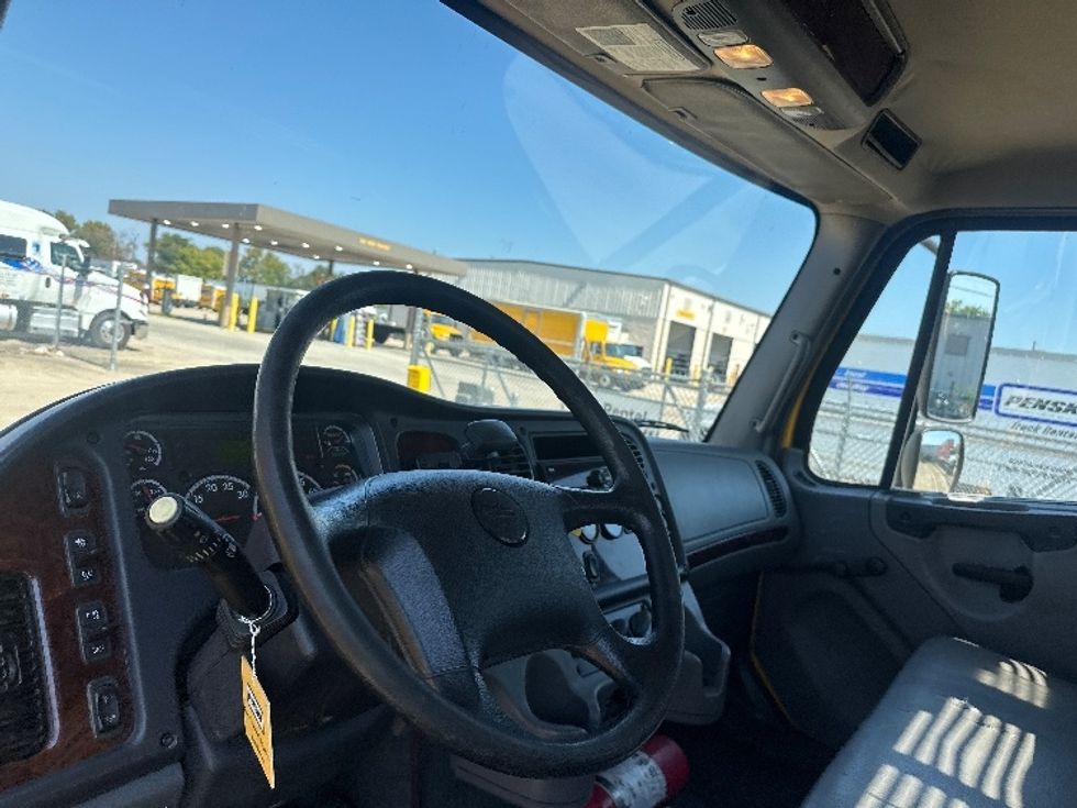 Flatbed Truck-Light and Medium Duty Trucks-Freightliner-2019-M2-Hammond-LA-192,675\n\t\tmiles-$ 40,750 - Image 14