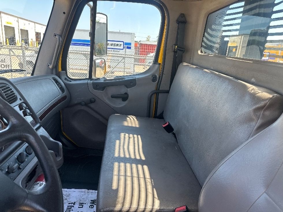 Flatbed Truck-Light and Medium Duty Trucks-Freightliner-2019-M2-Hammond-LA-192,675\n\t\tmiles-$ 40,750 - Image 16