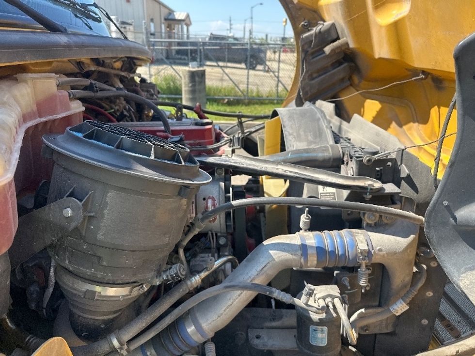 Flatbed Truck-Light and Medium Duty Trucks-Freightliner-2019-M2-Hammond-LA-192,675\n\t\tmiles-$ 40,750 - Image 20