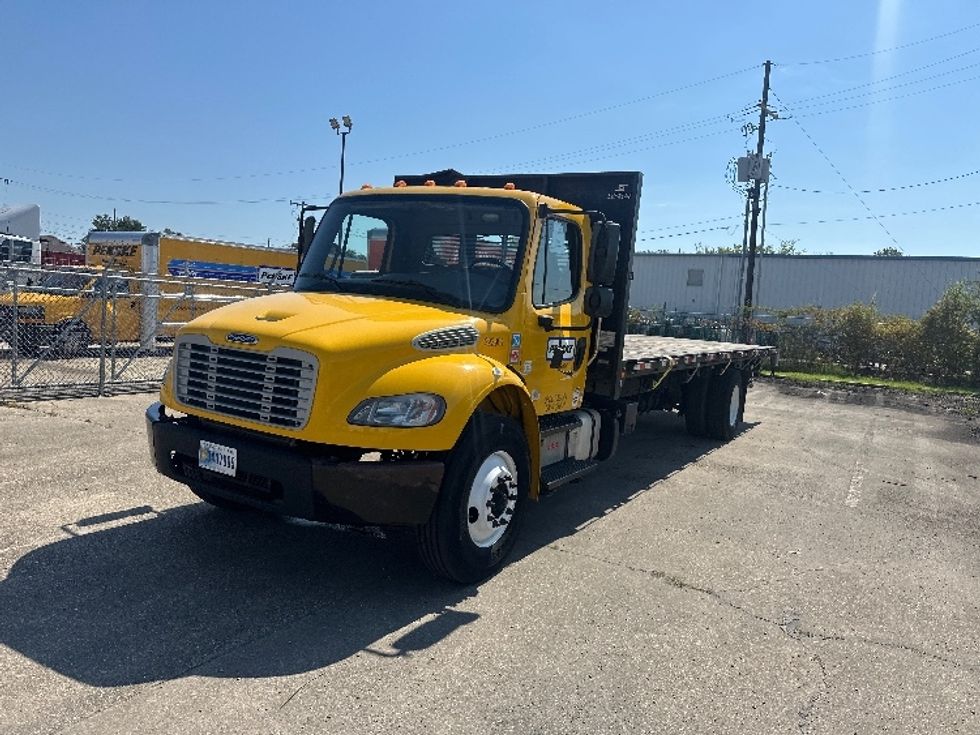 Flatbed Truck-Light and Medium Duty Trucks-Freightliner-2019-M2-Hammond-LA-192,675\n\t\tmiles-$ 40,750 - Image 3