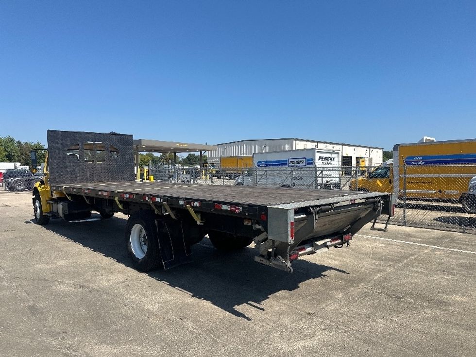 Flatbed Truck-Light and Medium Duty Trucks-Freightliner-2019-M2-Hammond-LA-192,675\n\t\tmiles-$ 40,750 - Image 6