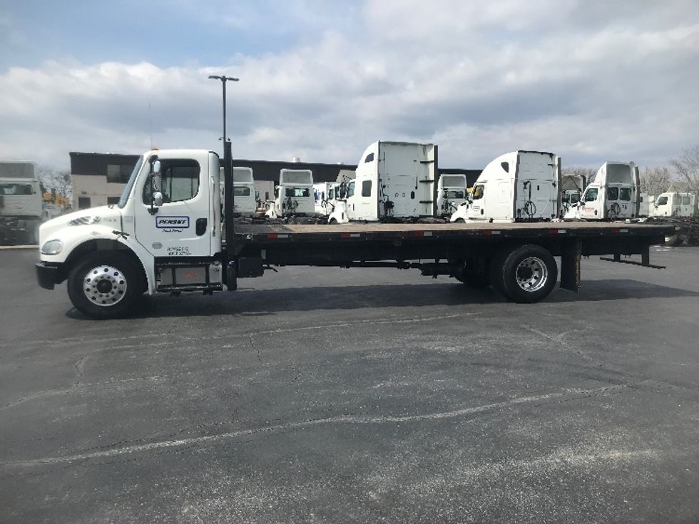 Flatbed Truck-Light and Medium Duty Trucks-Freightliner-2019-M2-Harrisburg-PA-93,203\n\t\tmiles-$ 53,750 - Image 4