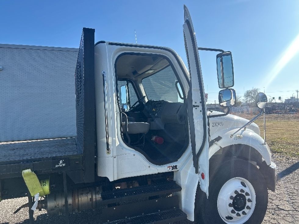 Flatbed Truck-Light and Medium Duty Trucks-Freightliner-2019-M2-Homewood-AL-129,590\n\t\tmiles-$ 55,000 - Image 18