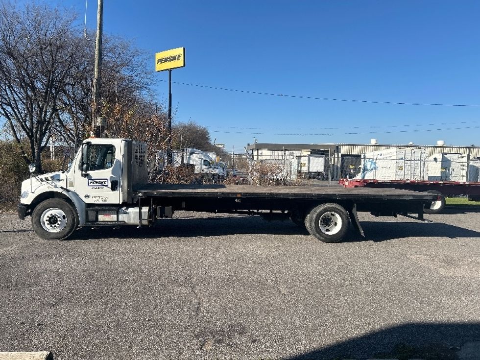 Flatbed Truck-Light and Medium Duty Trucks-Freightliner-2019-M2-Homewood-AL-129,590\n\t\tmiles-$ 55,000 - Image 4
