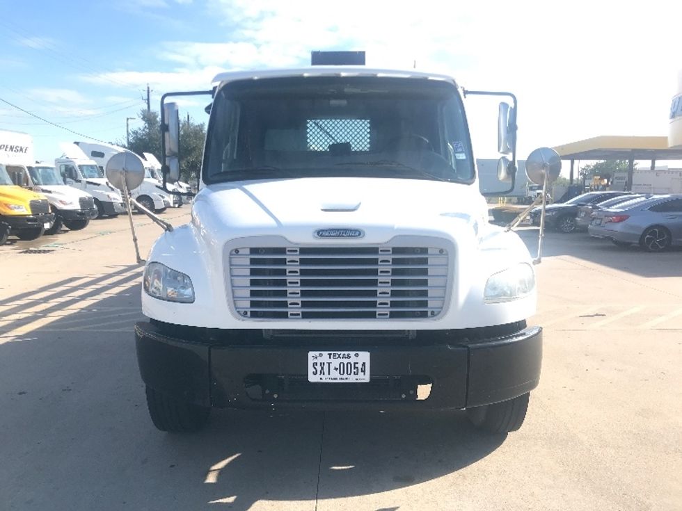 Flatbed Truck-Light and Medium Duty Trucks-Freightliner-2019-M2-Houston-TX-104,555\n\t\tmiles-$ 51,500 - Image 2
