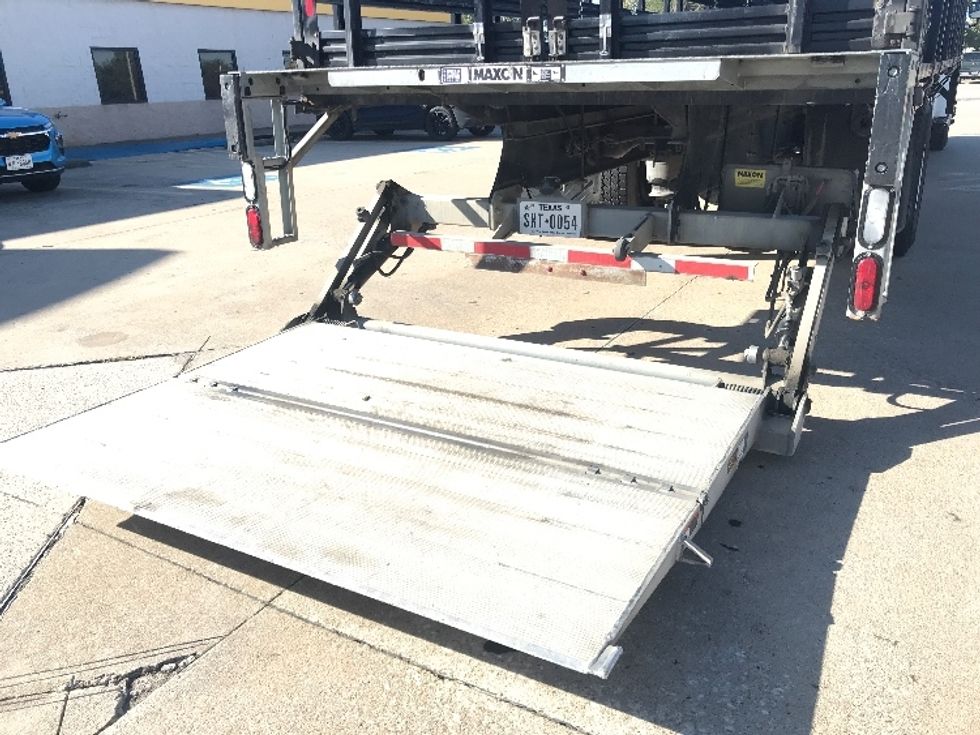 Flatbed Truck-Light and Medium Duty Trucks-Freightliner-2019-M2-Houston-TX-104,555\n\t\tmiles-$ 51,500 - Image 25