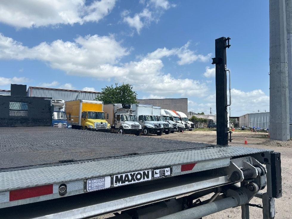 Flatbed Truck-Light and Medium Duty Trucks-Freightliner-2019-M2-Houston-TX-179,224\n\t\tmiles-$ 47,000 - Image 12