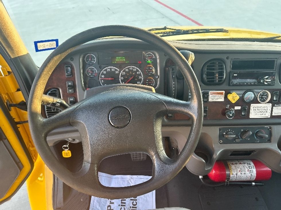 Flatbed Truck-Light and Medium Duty Trucks-Freightliner-2019-M2-Houston-TX-185,136\n\t\tmiles-$ 42,750 - Image 18