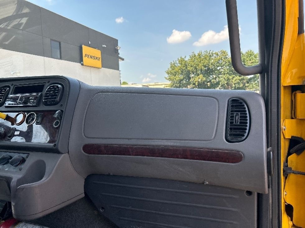 2019 Freightliner M2 106 Medium Duty photo 11