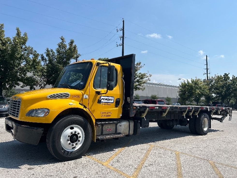 2019 Freightliner M2 106 Medium Duty photo 3