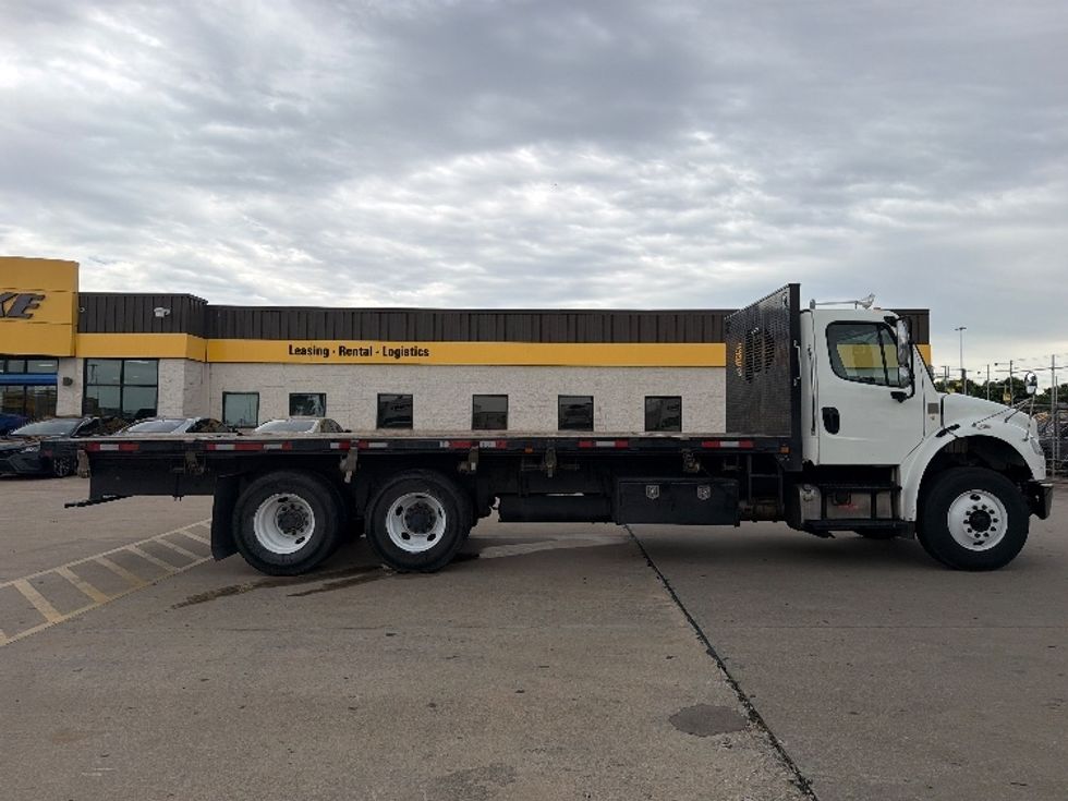Flatbed Truck-Light and Medium Duty Trucks-Freightliner-2019-M2-Houston-TX-218,586\n\t\tmiles-$ 57,250 - Image 11