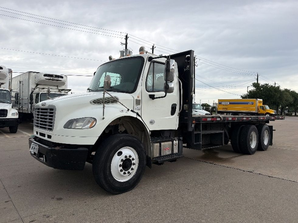 Flatbed Truck-Light and Medium Duty Trucks-Freightliner-2019-M2-Houston-TX-218,586\n\t\tmiles-$ 57,250 - Image 3