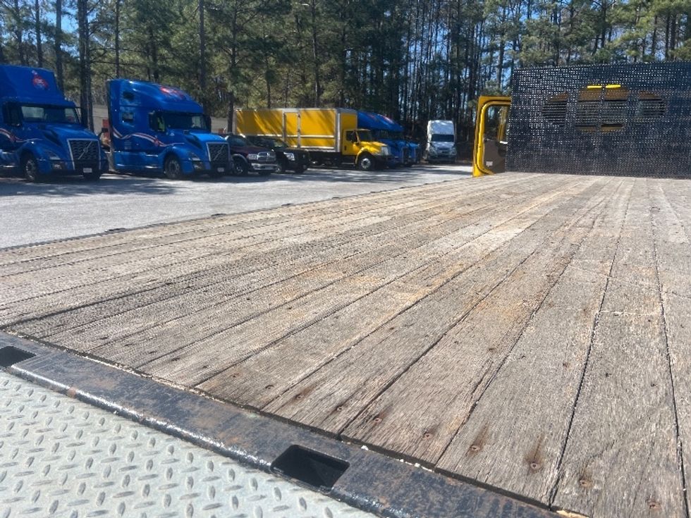 Flatbed Truck-Light and Medium Duty Trucks-Freightliner-2019-M2-Jonesboro-GA-92,455\n\t\tmiles-$ 55,500 - Image 10