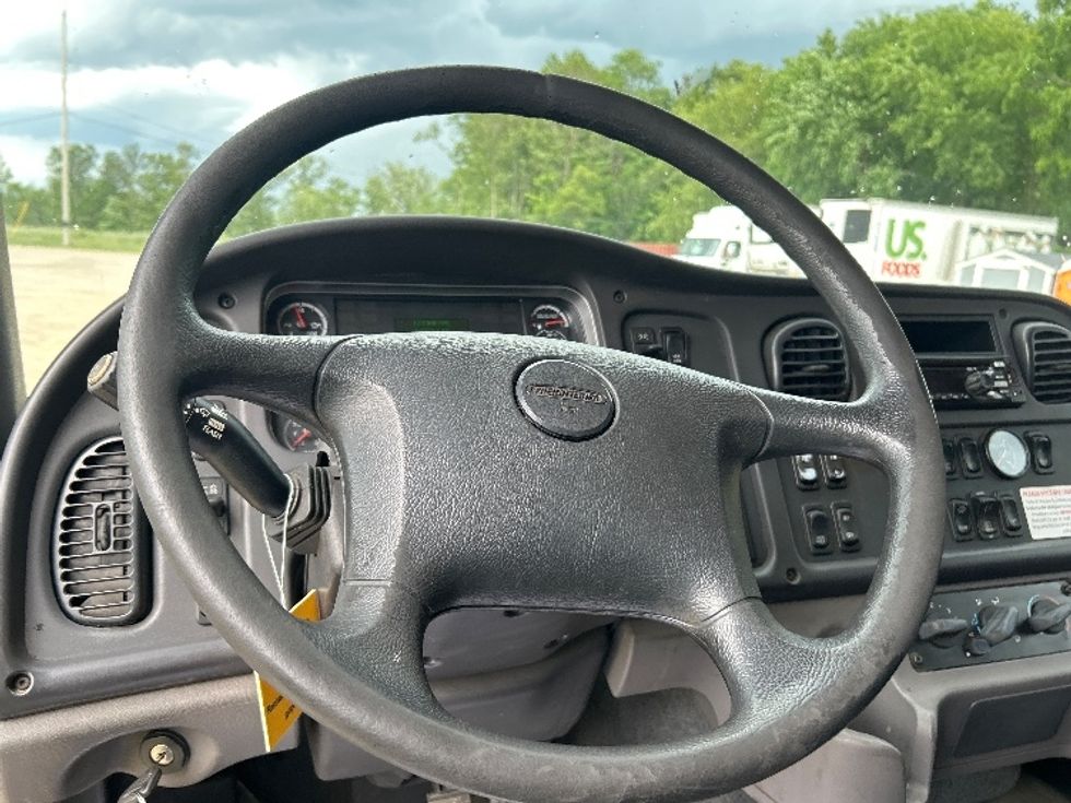 Flatbed Truck-Light and Medium Duty Trucks-Freightliner-2019-M2-Kalamazoo-MI-62,332\n\t\tmiles-$ 82,250 - Image 17