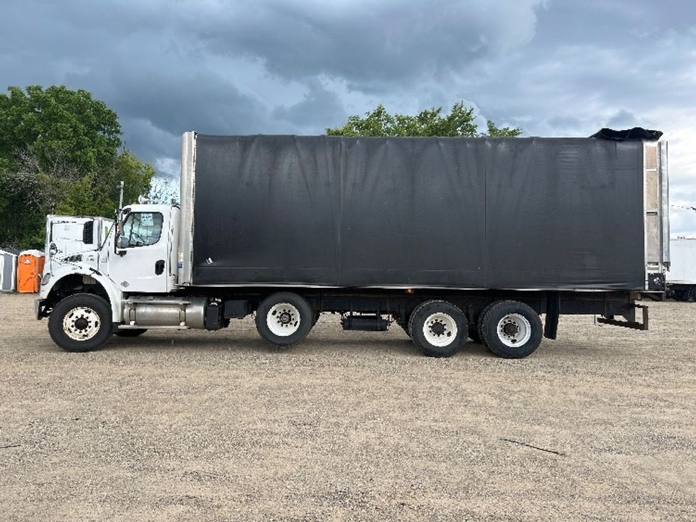 Flatbed Truck-Light and Medium Duty Trucks-Freightliner-2019-M2-Kalamazoo-MI-62,332\n\t\tmiles-$ 82,250 - Image 4