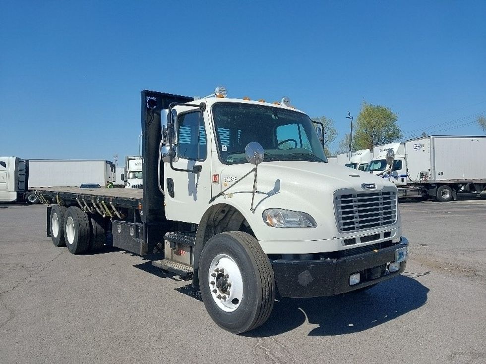 Flatbed Truck-Light and Medium Duty Trucks-Freightliner-2019-M2-Kansas City-MO-260,511\n\t\tmiles-$ 52,750 - Image 1
