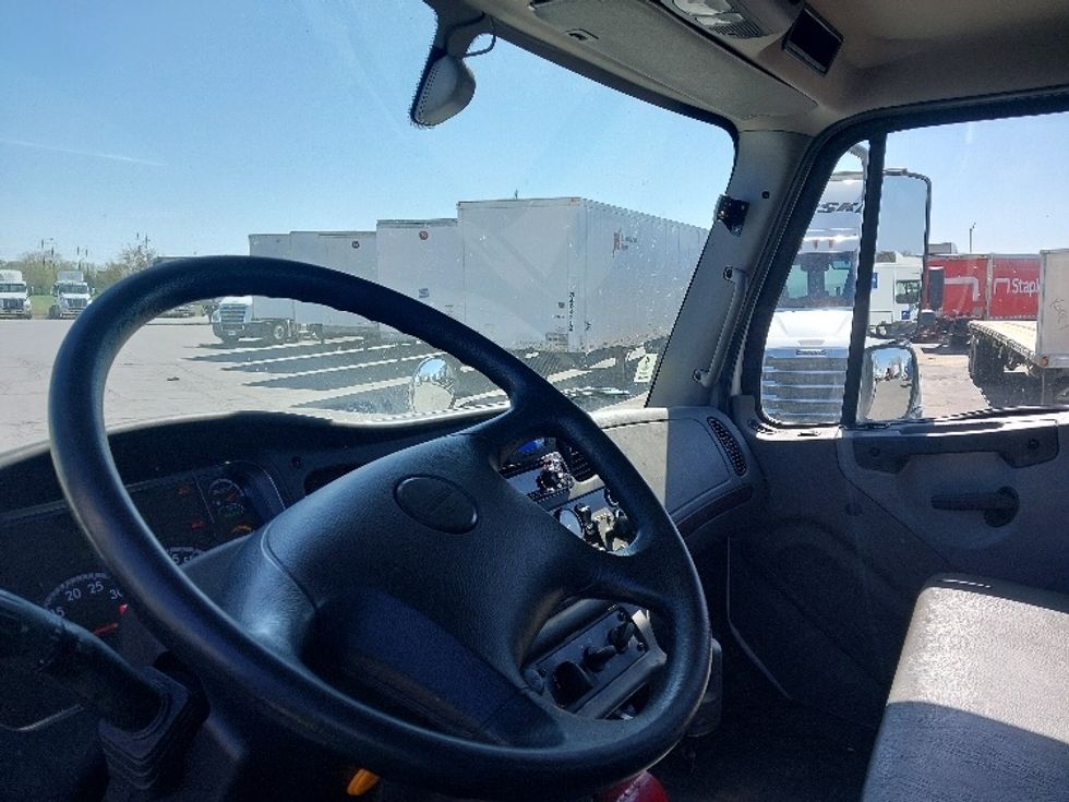 Flatbed Truck-Light and Medium Duty Trucks-Freightliner-2019-M2-Kansas City-MO-260,511\n\t\tmiles-$ 52,750 - Image 12