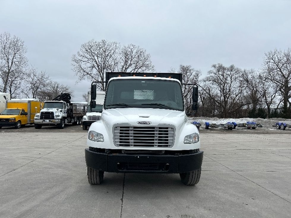 Flatbed Truck-Light and Medium Duty Trucks-Freightliner-2019-M2-Kansas City-MO-76,177\n\t\tmiles-$ 47,750 - Image 2