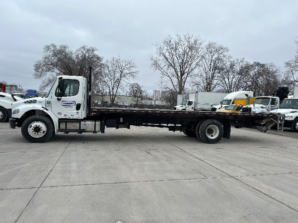 Flatbed Truck-Light and Medium Duty Trucks-Freightliner-2019-M2-Kansas City-MO-76,177\n\t\tmiles-$ 47,750 - Image 4