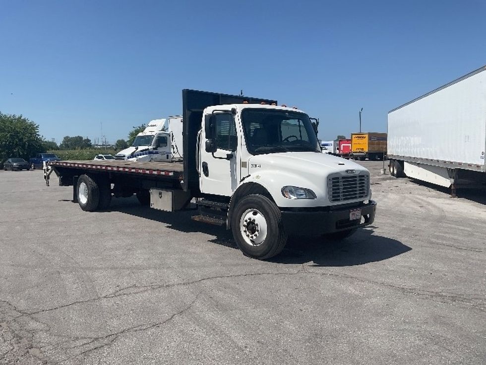 Flatbed Truck-Light and Medium Duty Trucks-Freightliner-2019-M2-Kansas City-MO-79,112\n\t\tmiles-$ 62,000 - Image 1