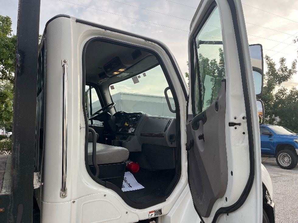 Flatbed Truck-Light and Medium Duty Trucks-Freightliner-2019-M2-Katy-TX-144,228\n\t\tmiles-$ 54,250 - Image 13