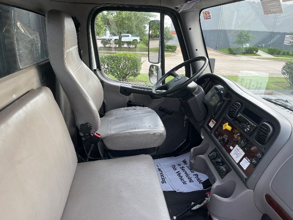 Flatbed Truck-Light and Medium Duty Trucks-Freightliner-2019-M2-Katy-TX-144,228\n\t\tmiles-$ 54,250 - Image 19