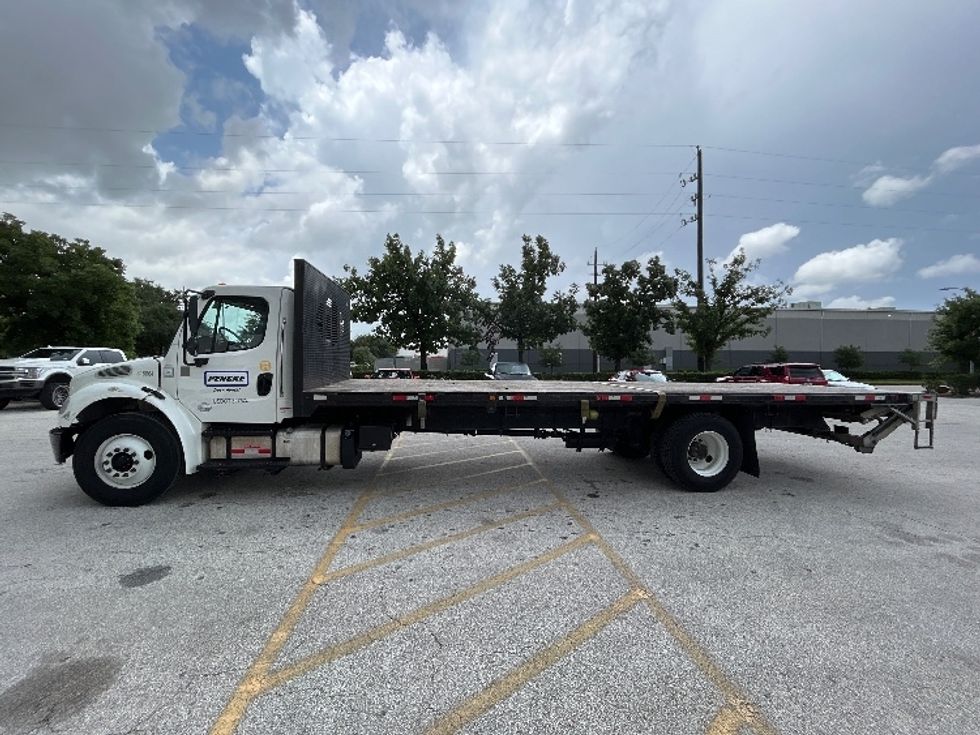 Flatbed Truck-Light and Medium Duty Trucks-Freightliner-2019-M2-Katy-TX-144,228\n\t\tmiles-$ 54,250 - Image 4