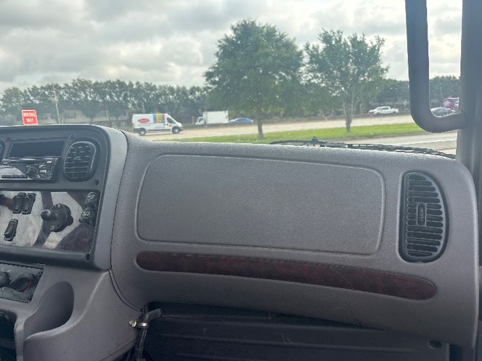 Flatbed Truck-Light and Medium Duty Trucks-Freightliner-2019-M2-Katy-TX-215,889\n\t\tmiles-$ 54,500 - Image 17