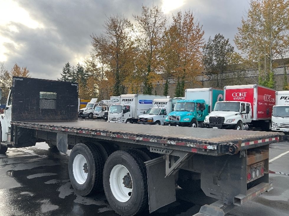 Flatbed Truck-Light and Medium Duty Trucks-Freightliner-2019-M2-Kent-WA-127,100\n\t\tmiles-$ 71,500 - Image 11