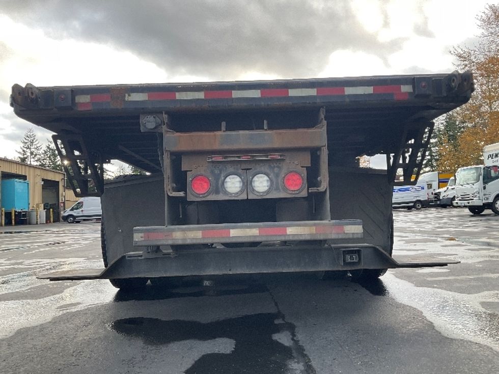 Flatbed Truck-Light and Medium Duty Trucks-Freightliner-2019-M2-Kent-WA-127,100\n\t\tmiles-$ 71,500 - Image 26