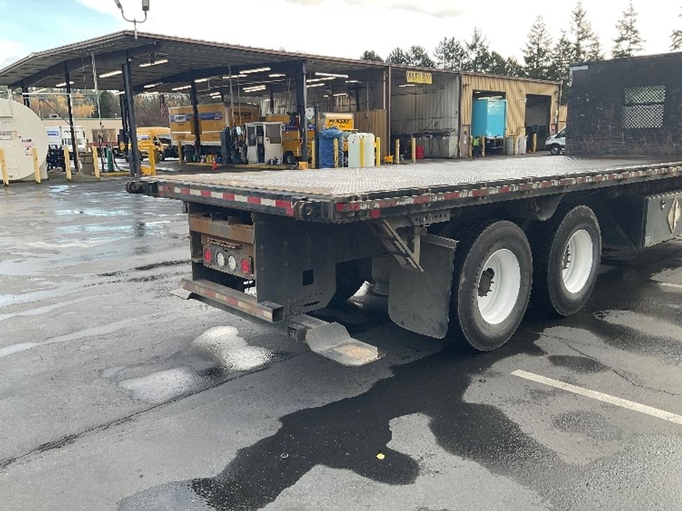 Flatbed Truck-Light and Medium Duty Trucks-Freightliner-2019-M2-Kent-WA-127,100\n\t\tmiles-$ 71,500 - Image 9