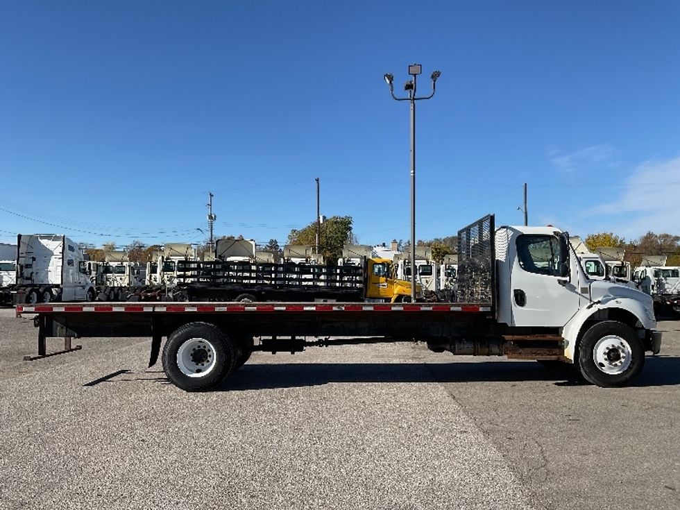 Flatbed Truck-Light and Medium Duty Trucks-Freightliner-2019-M2-Lansing-MI-158,805\n\t\tmiles-$ 46,000 - Image 10