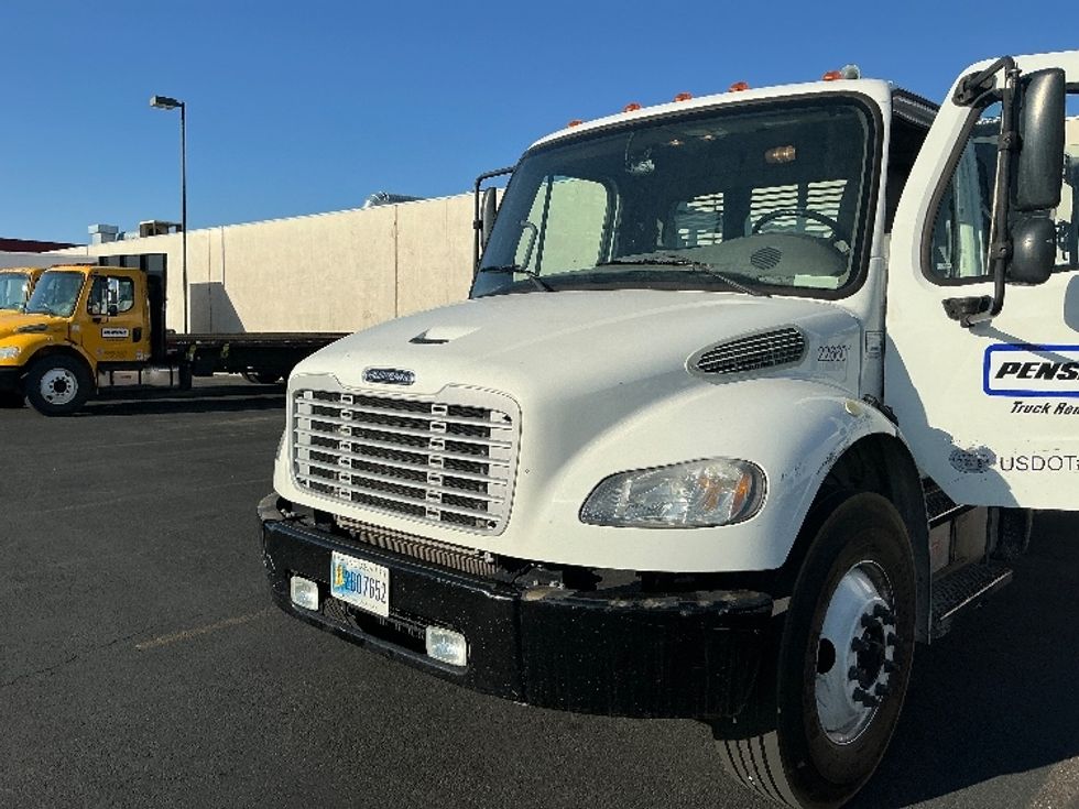Flatbed Truck-Light and Medium Duty Trucks-Freightliner-2019-M2-Las Vegas-NV-110,185\n\t\tmiles-$ 55,000 - Image 24