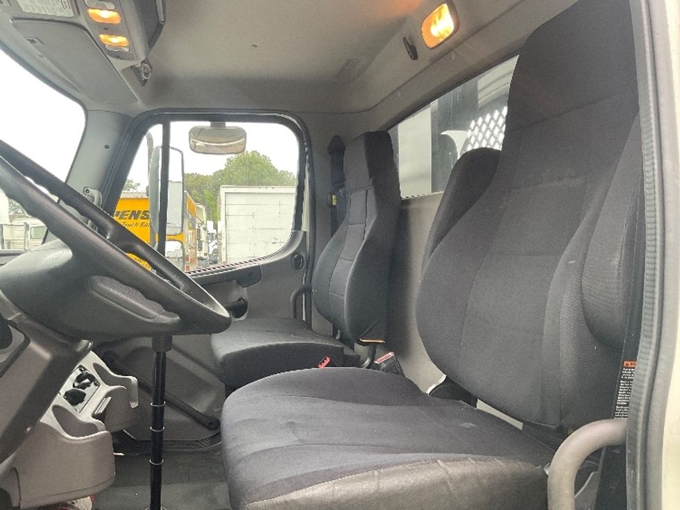 Flatbed Truck-Light and Medium Duty Trucks-Freightliner-2019-M2-Little Rock-AR-87,239\n\t\tmiles-$ 71,000 - Image 17