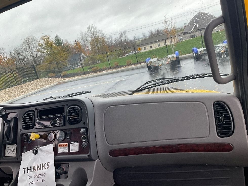 Flatbed Truck-Light and Medium Duty Trucks-Freightliner-2019-M2-Louisville-KY-125,277\n\t\tmiles-$ 62,250 - Image 17