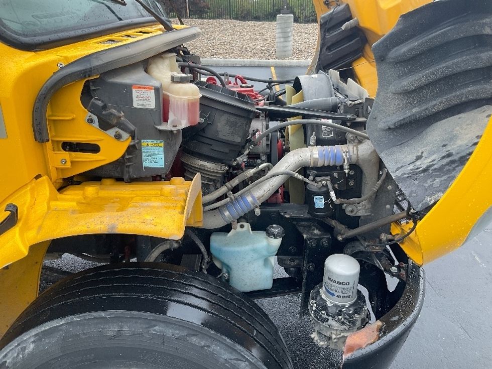 Flatbed Truck-Light and Medium Duty Trucks-Freightliner-2019-M2-Louisville-KY-125,277\n\t\tmiles-$ 62,250 - Image 19