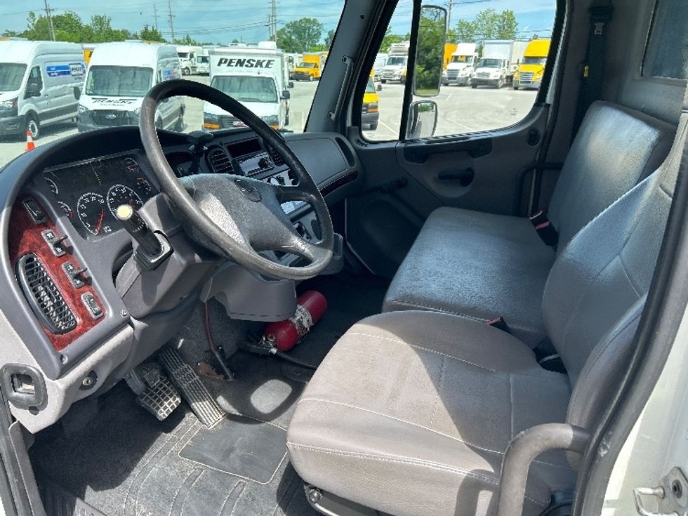 Flatbed Truck-Light and Medium Duty Trucks-Freightliner-2019-M2-Louisville-KY-137,579\n\t\tmiles-$ 58,750 - Image 14