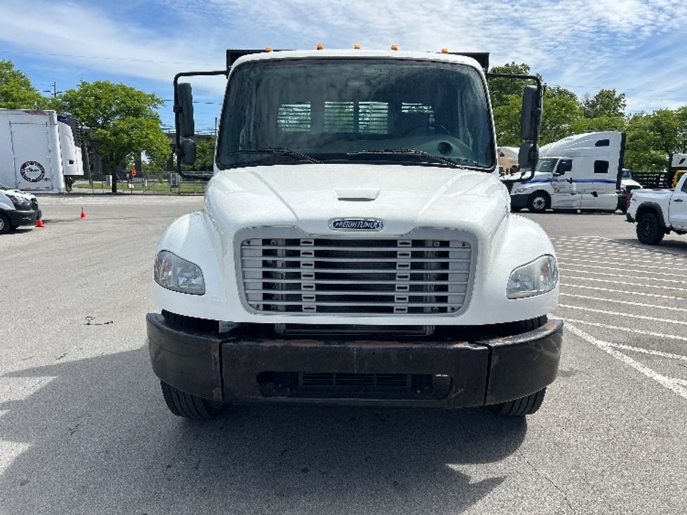 2019 Freightliner M2 106 Medium Duty photo 2