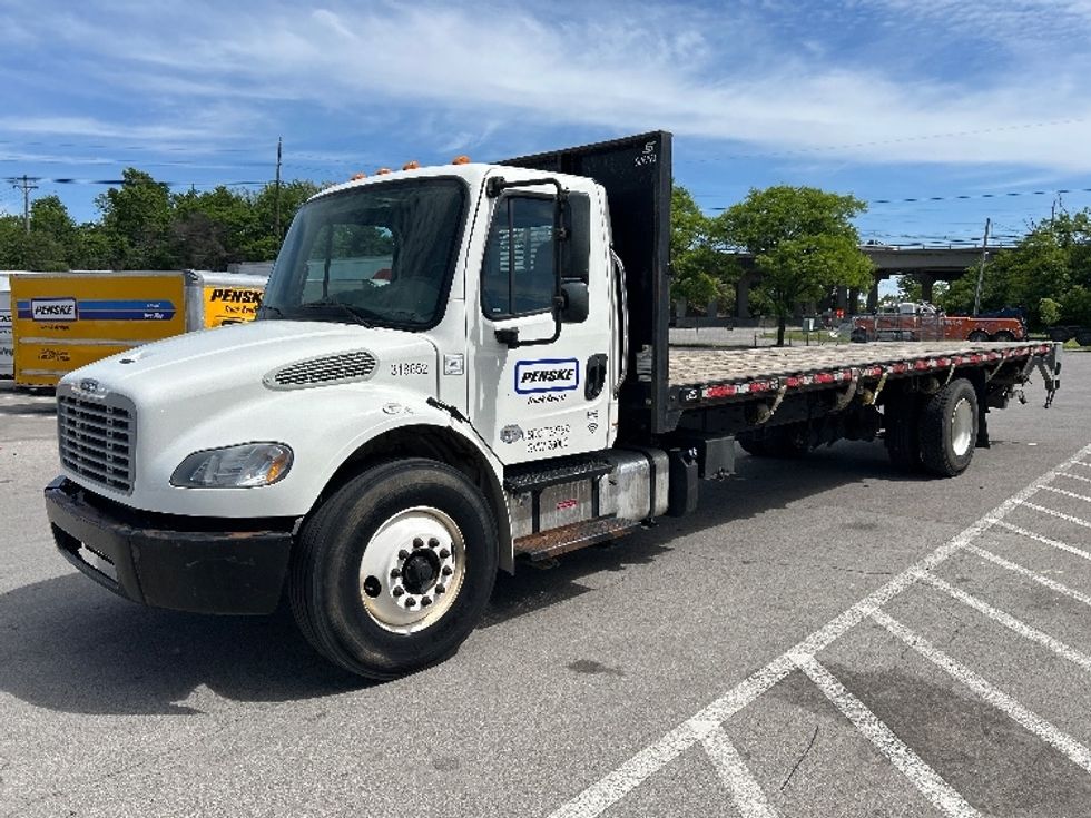 2019 Freightliner M2 106 Medium Duty photo 3